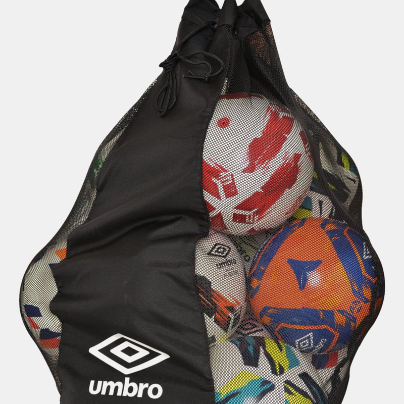 Umbro Logo Football Bag In Black