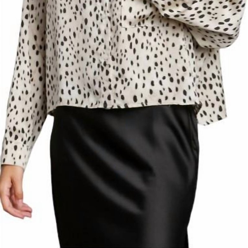 Umgee Elise Leopard Blouse In Stone In Grey