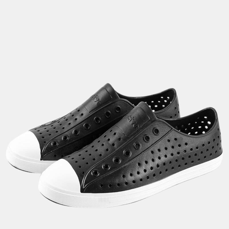 Vigor Slip On Sneaker Lightweight Breathable Sandal Outdoor And Indoor In Black