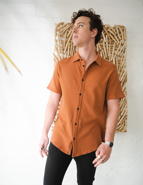 Xivi 100% Cotton Mesh Ss Button Up In Brown